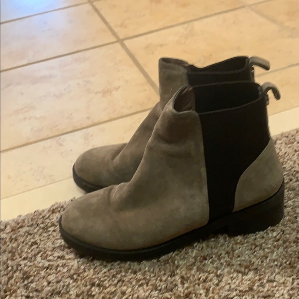 Steve Madden Booties Size 8 - image 1
